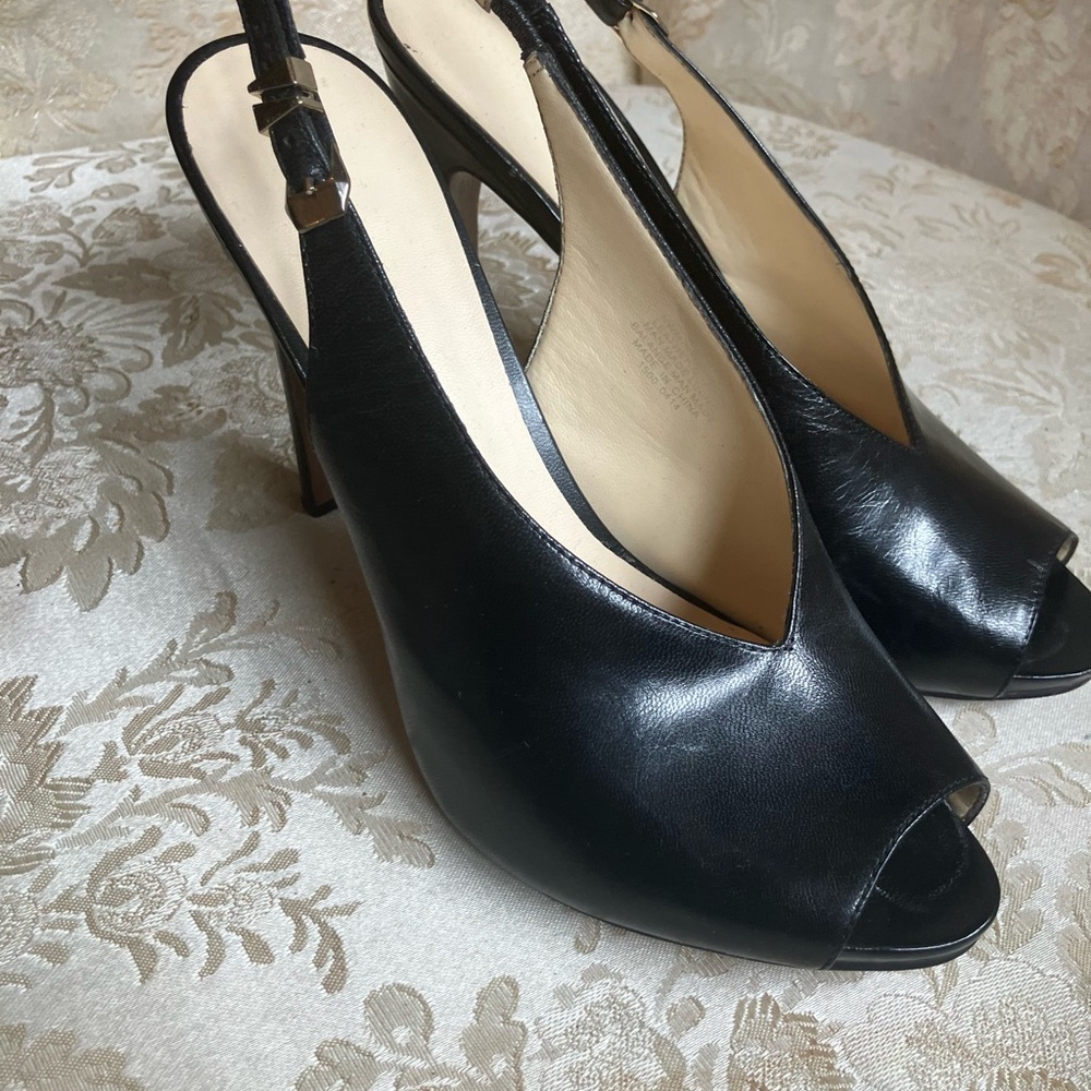 Black Sling Back Pump
